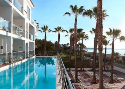 Una de las piscinas del Hotel Iberostar Costa del Sol de Estepona