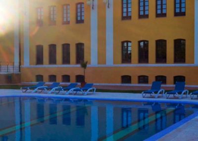 Hotel con piscina en Puente Genil