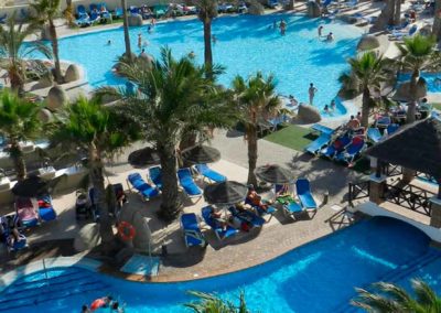 Piscinas esteriores Hotel Mediterráneo Bay Hotel & Resort