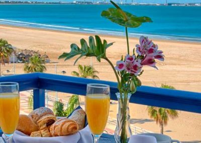 Hotel Puerto Bahía - Desayuno con vistas al mar