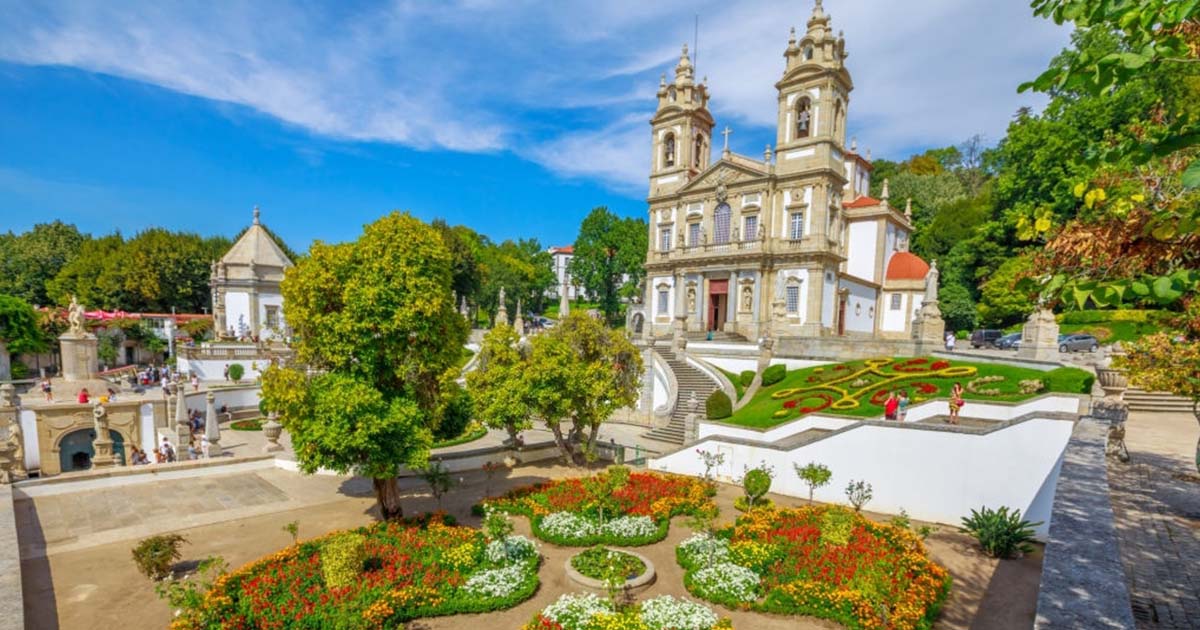 Santuario y jardines de Bom Jesus do Monte en la ciudad de Braga
