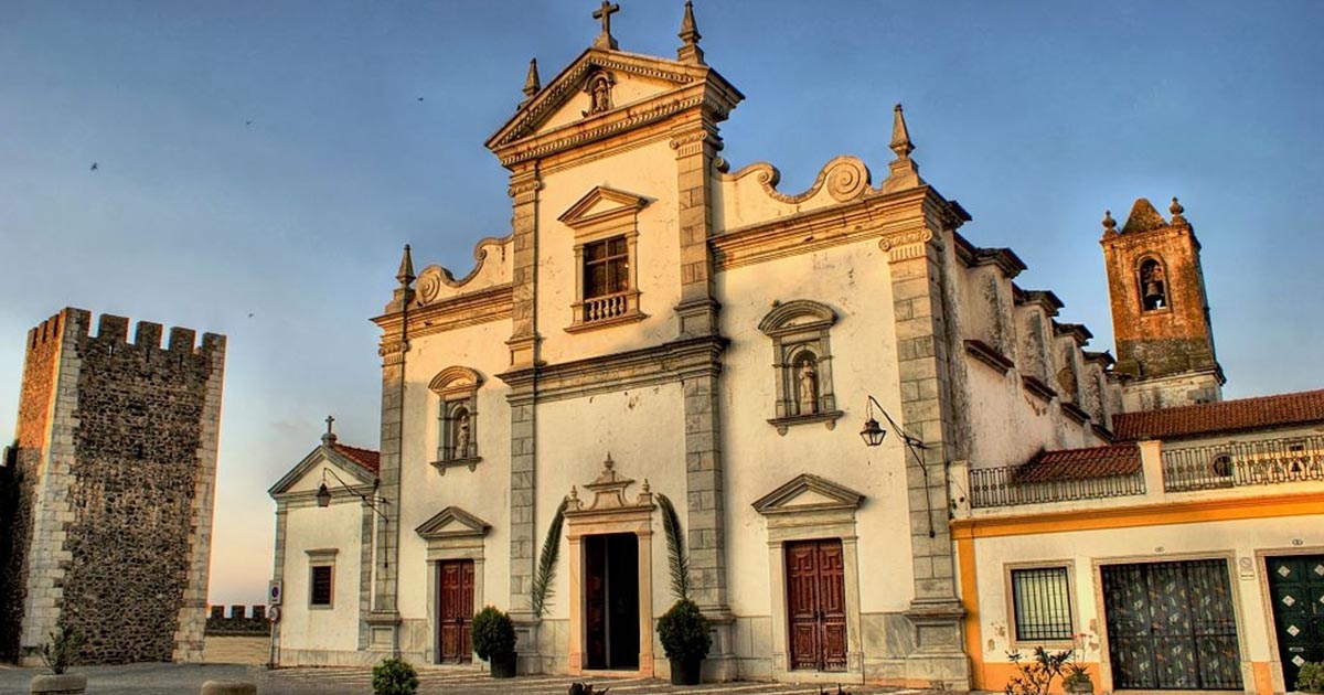 Conoce la Iglesia Catedral de Santiago de Beja en Portugal