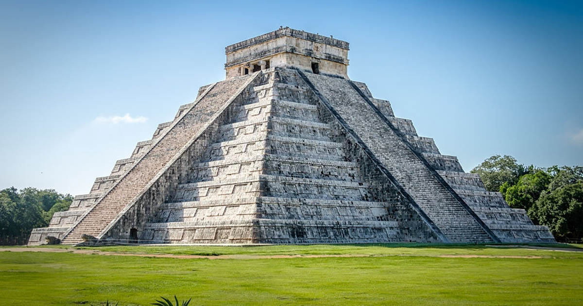 Visita la Pirámide de Kukulcán en Chichen Itza