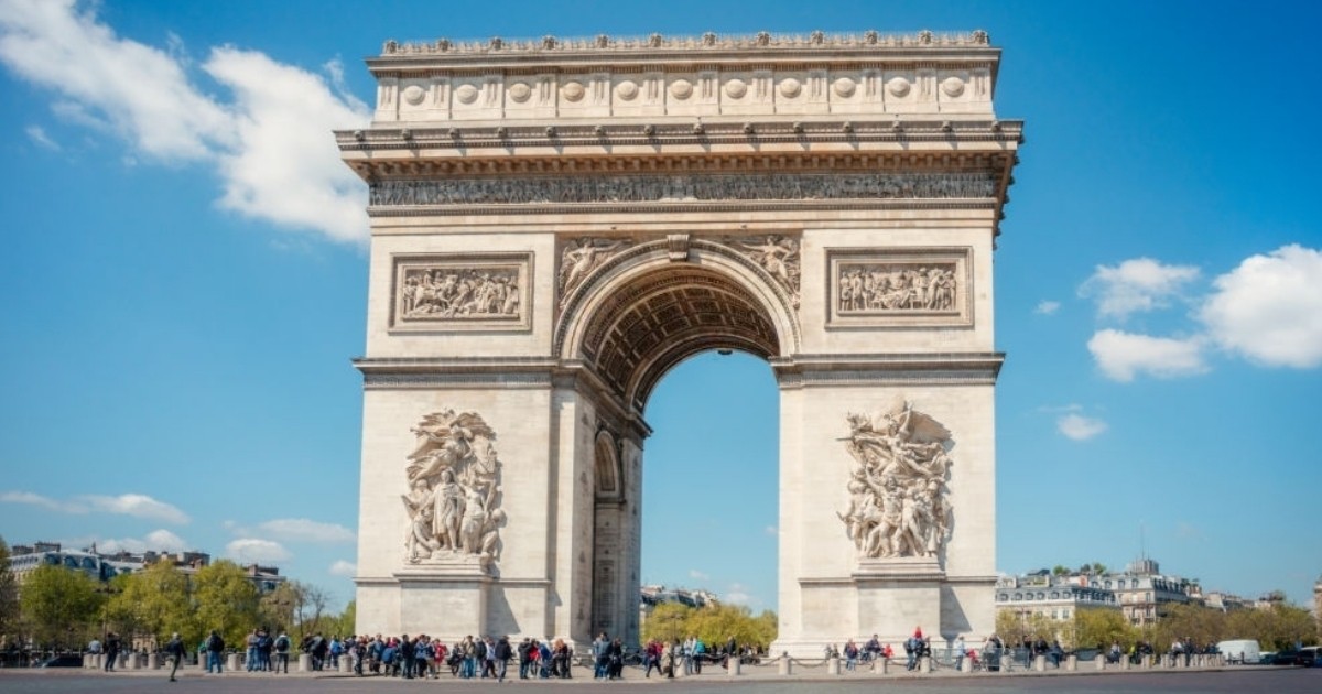Visita el Arco del Triunfo de París, Francia