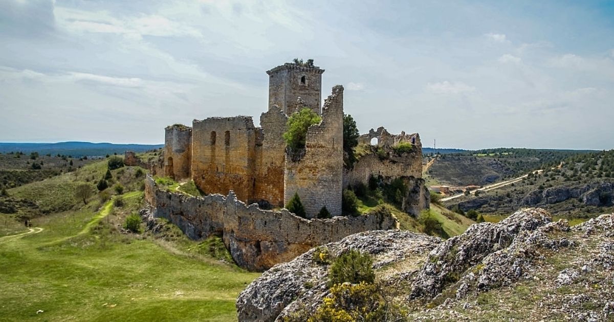 Ruinas del Castillo medieval de Ucero