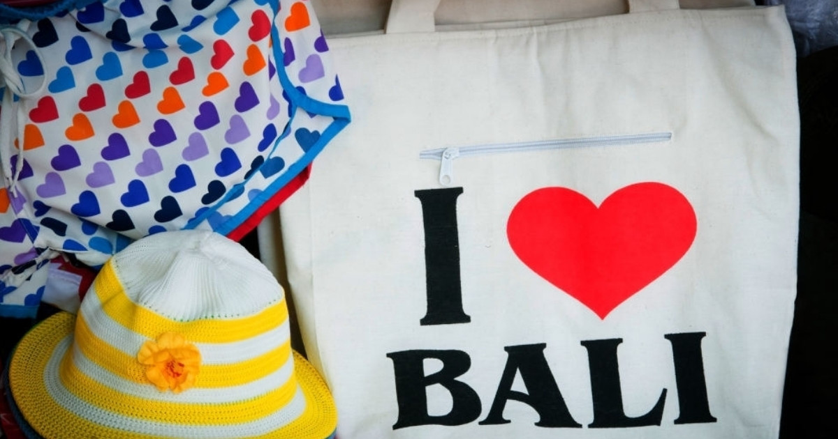 Ropa playera un artículo que comprar en Bali